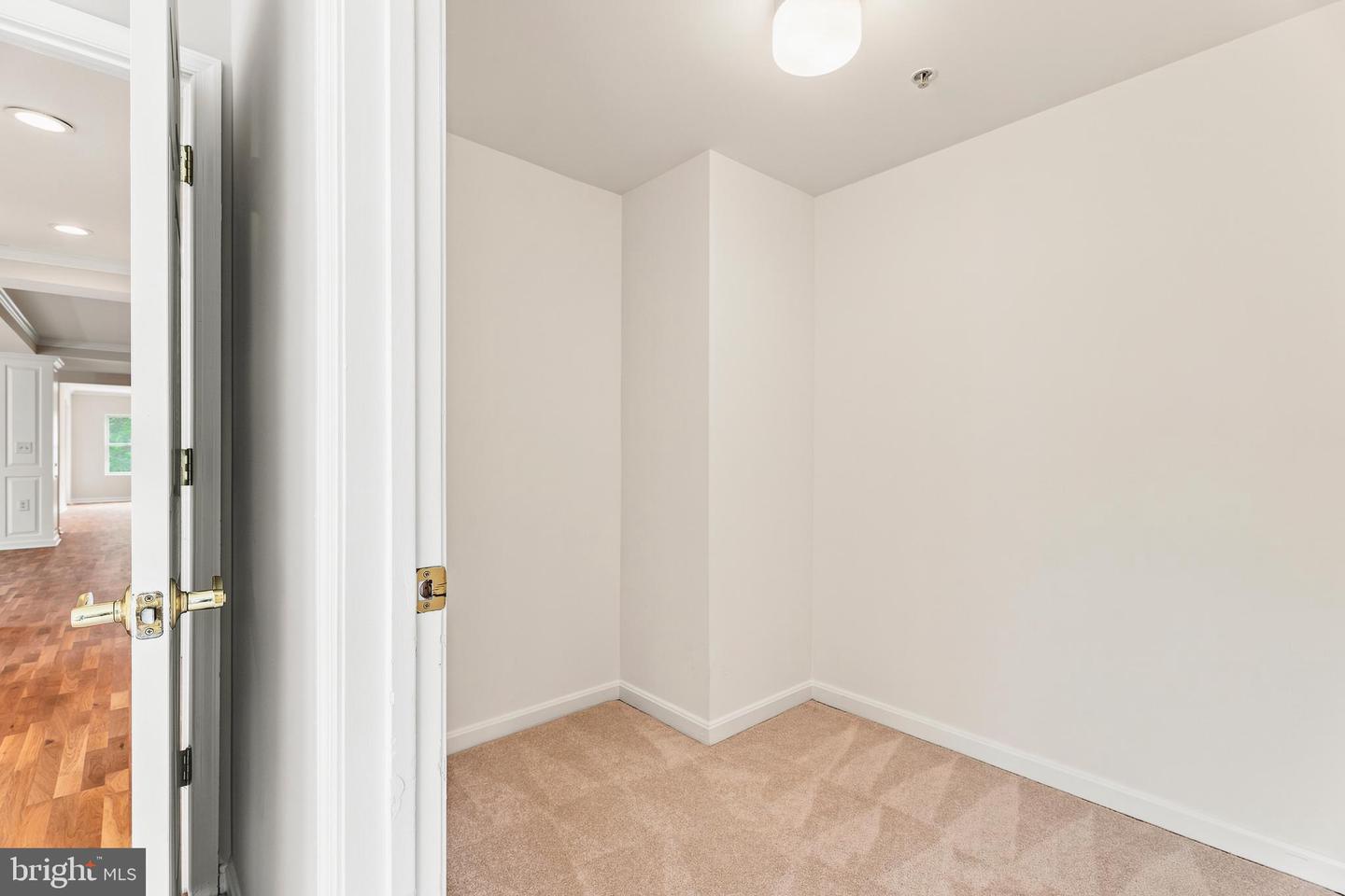 12240 Roundwood Rd #203 Property Photo 25