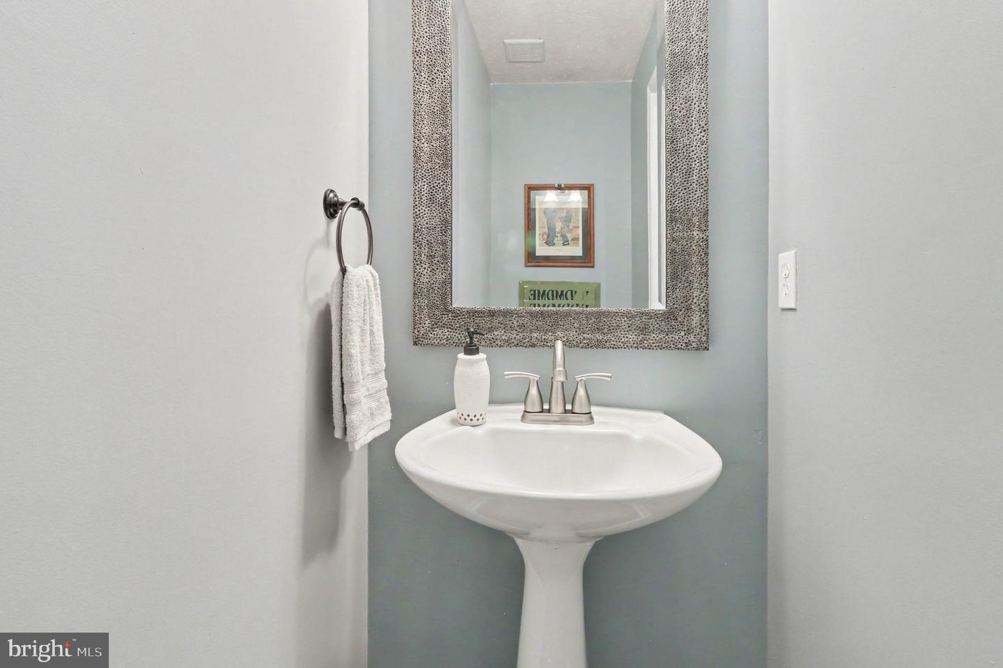 3912 Hunt Harbor Rd Property Photo 24