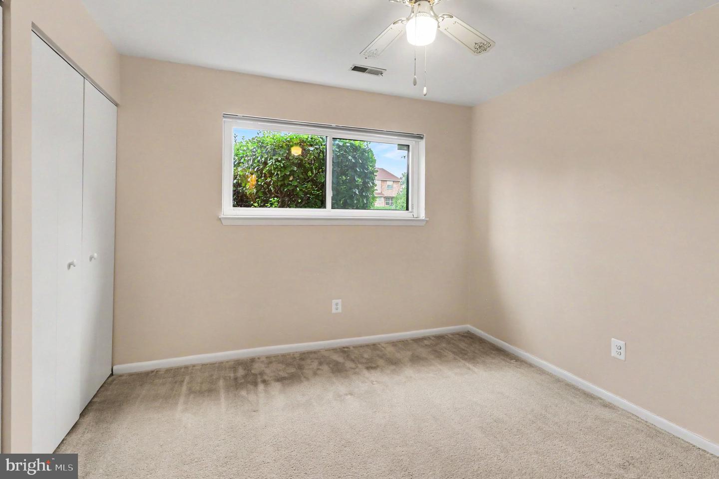 8 Juliet Ln #101 Property Photo 15
