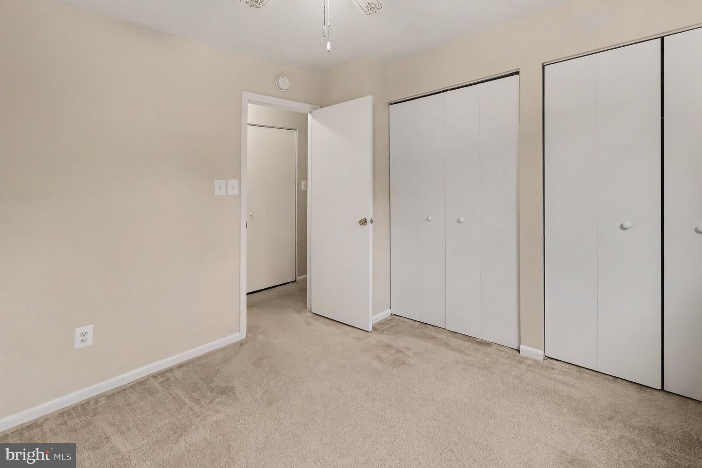 8 Juliet Ln #101 Property Photo 17