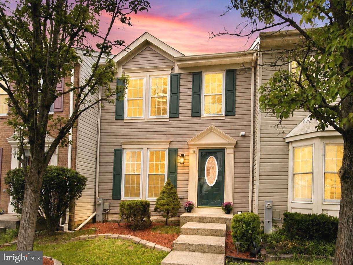 9 BRANTWOOD CT