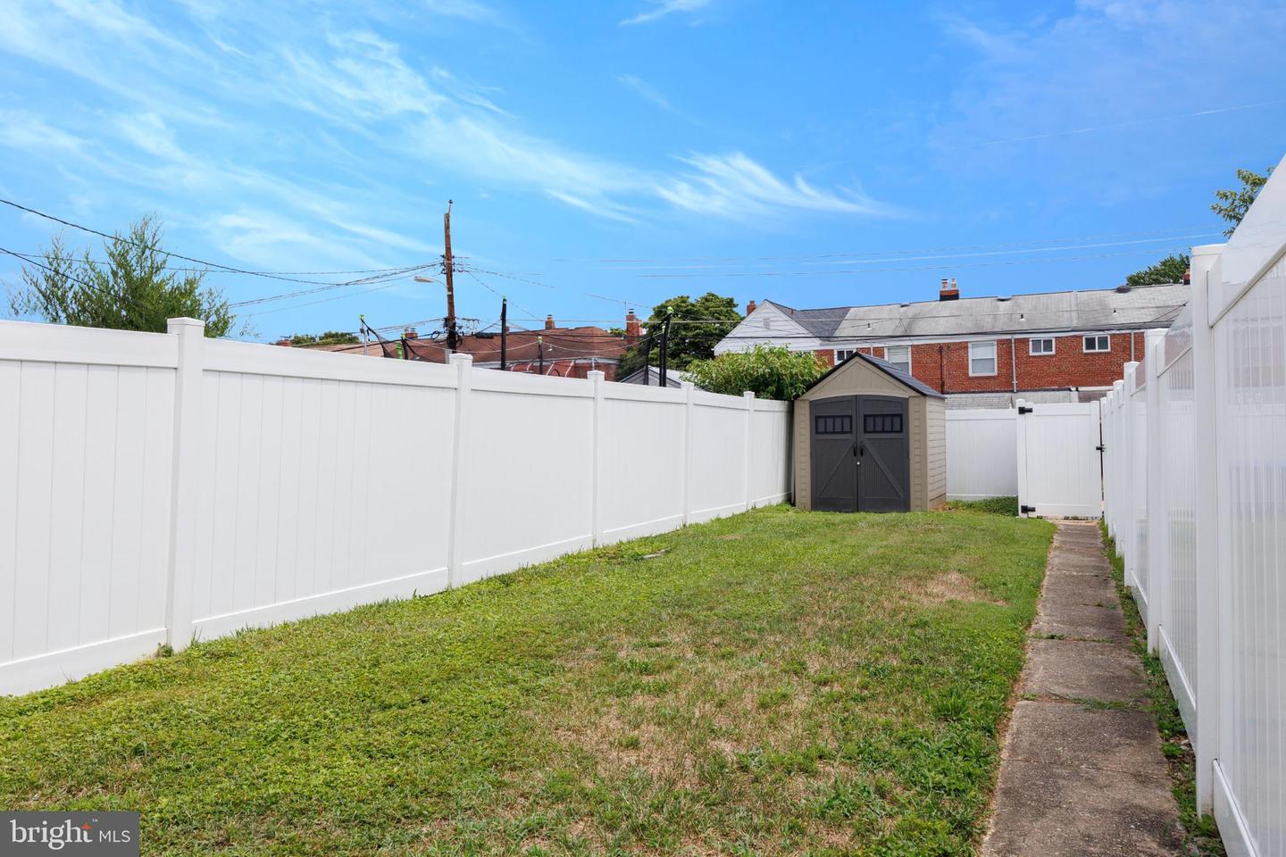 5519 Highridge St Property Photo 4