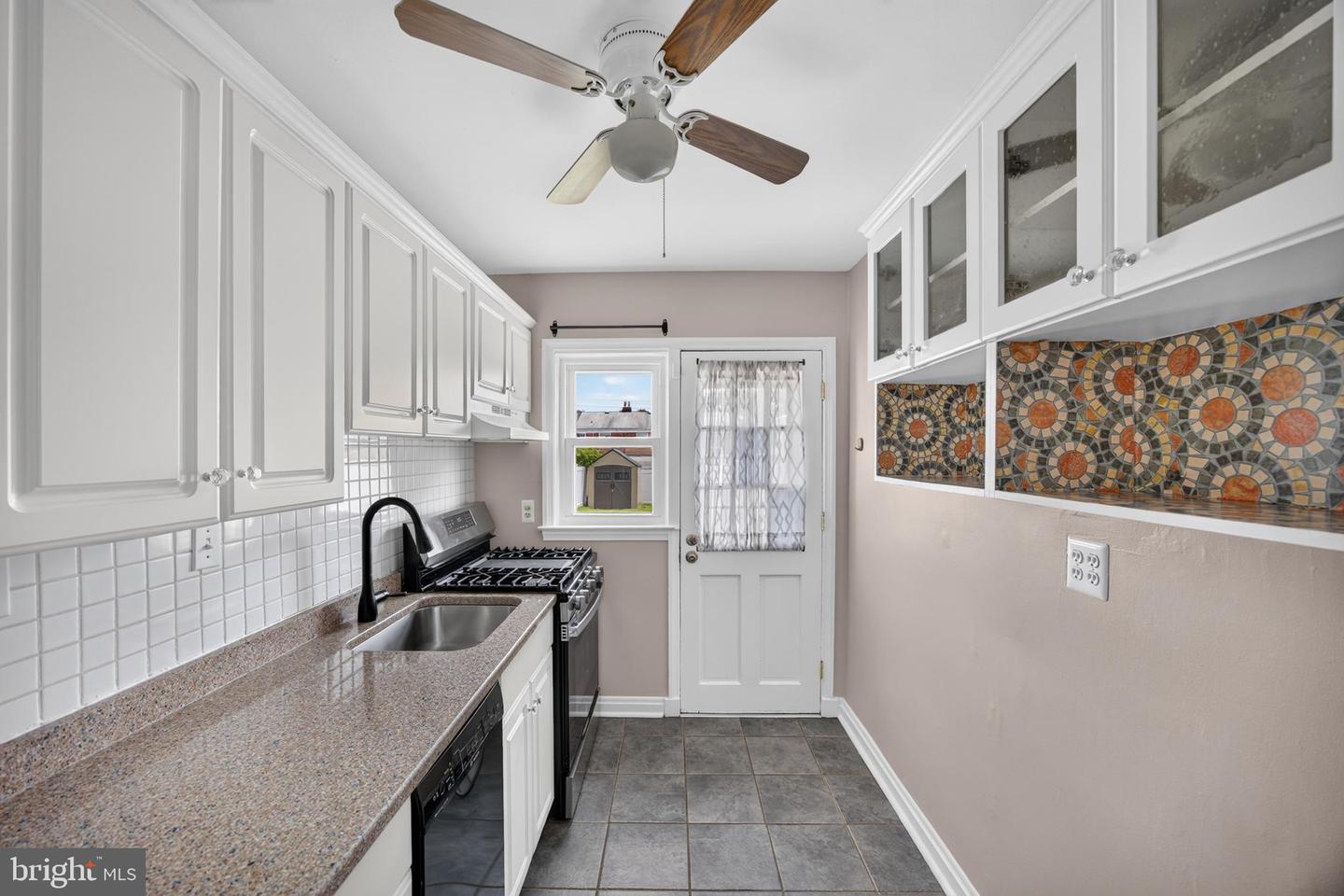 5519 Highridge St Property Photo 29