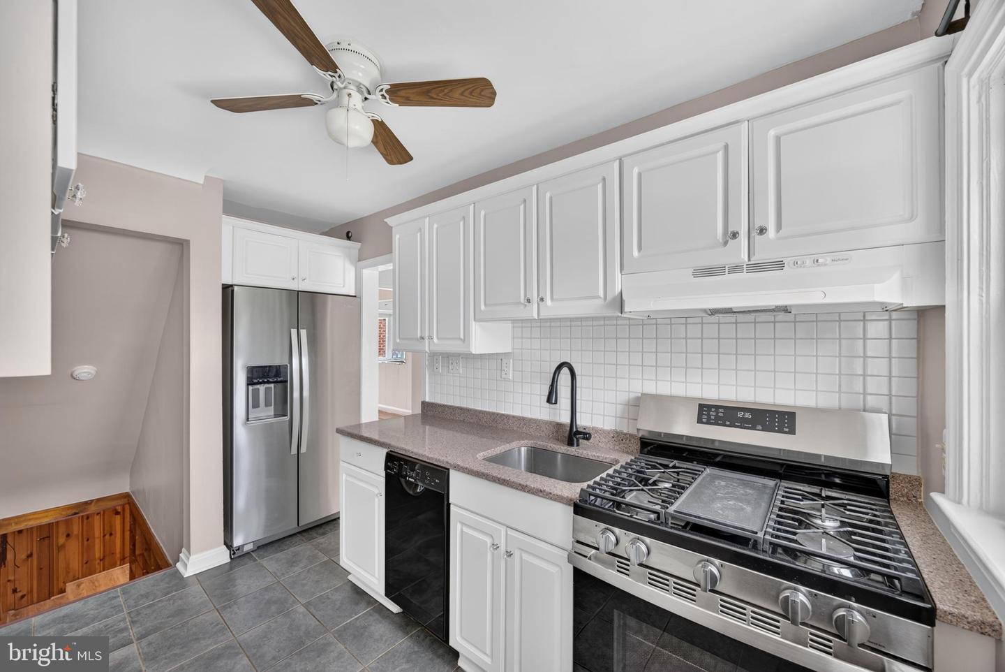 5519 Highridge St Property Photo 32