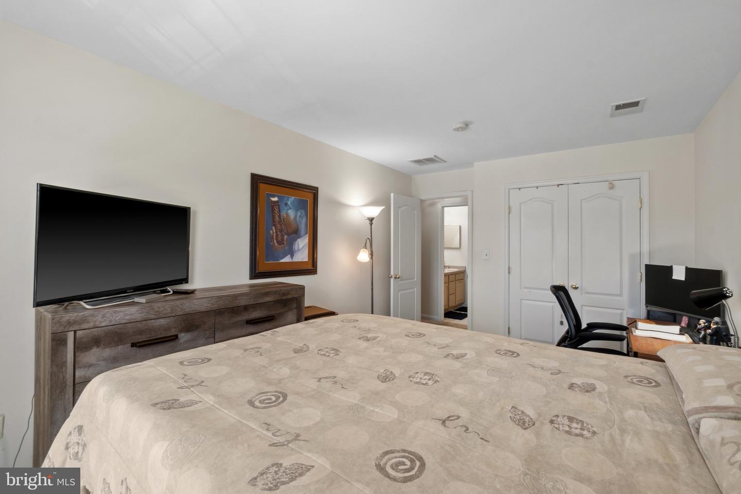 9532 Lyonswood Dr Property Photo 38