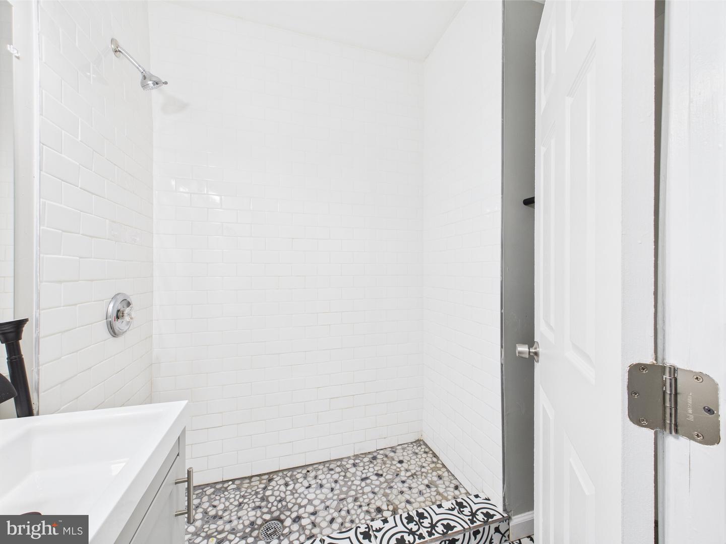300 W Chesapeake Ave #1 Property Photo 7