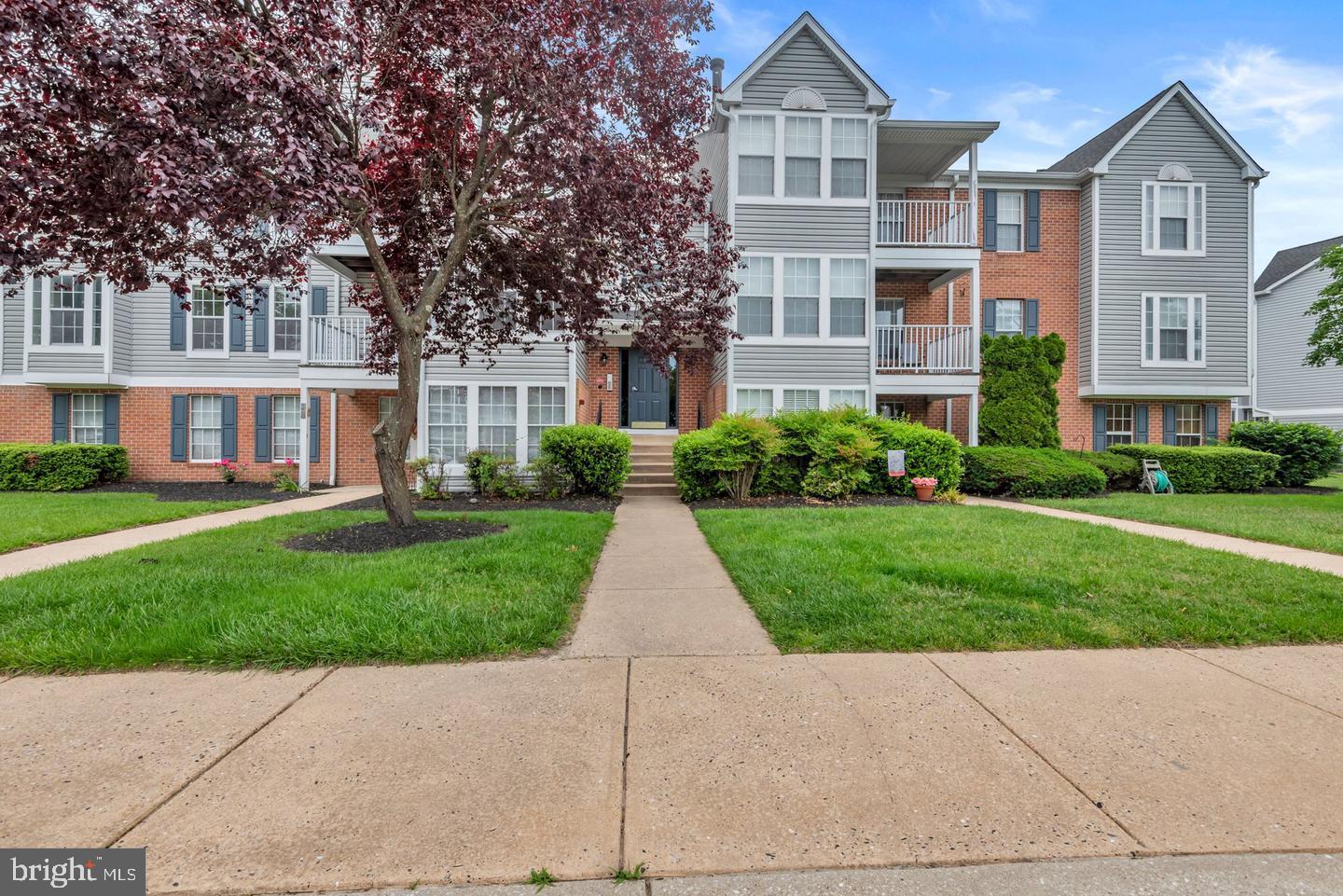 38 Laurel Path Ct #2 Property Photo 1
