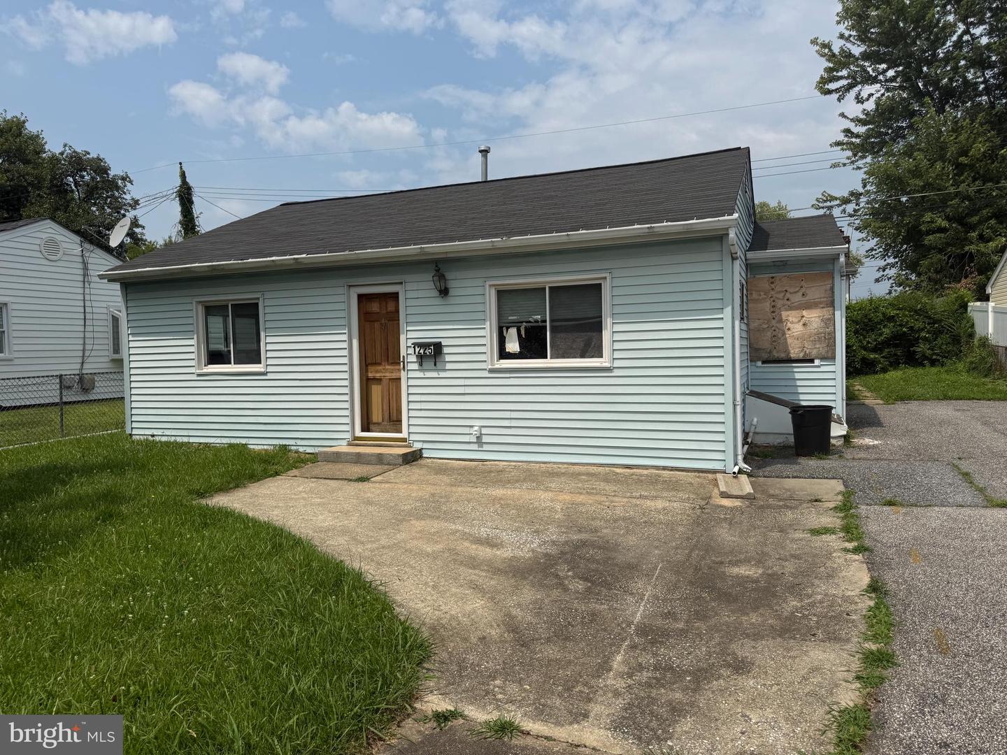 1225 Fuselage Ave Property Photo 1