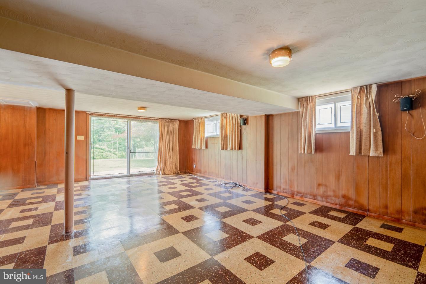 6812 Fox Meadow Rd Property Photo 17