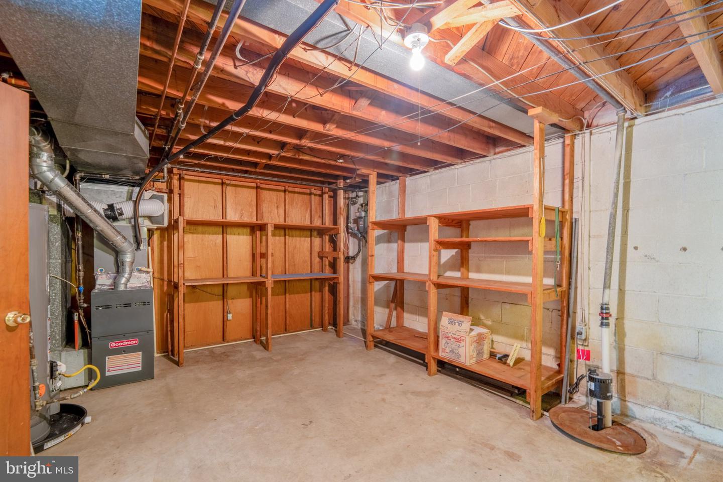 6812 Fox Meadow Rd Property Photo 22