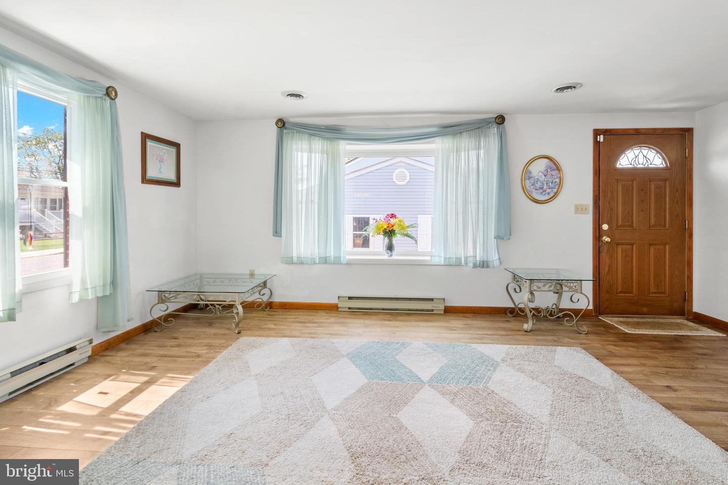 402 Delaware Ave Property Photo 14
