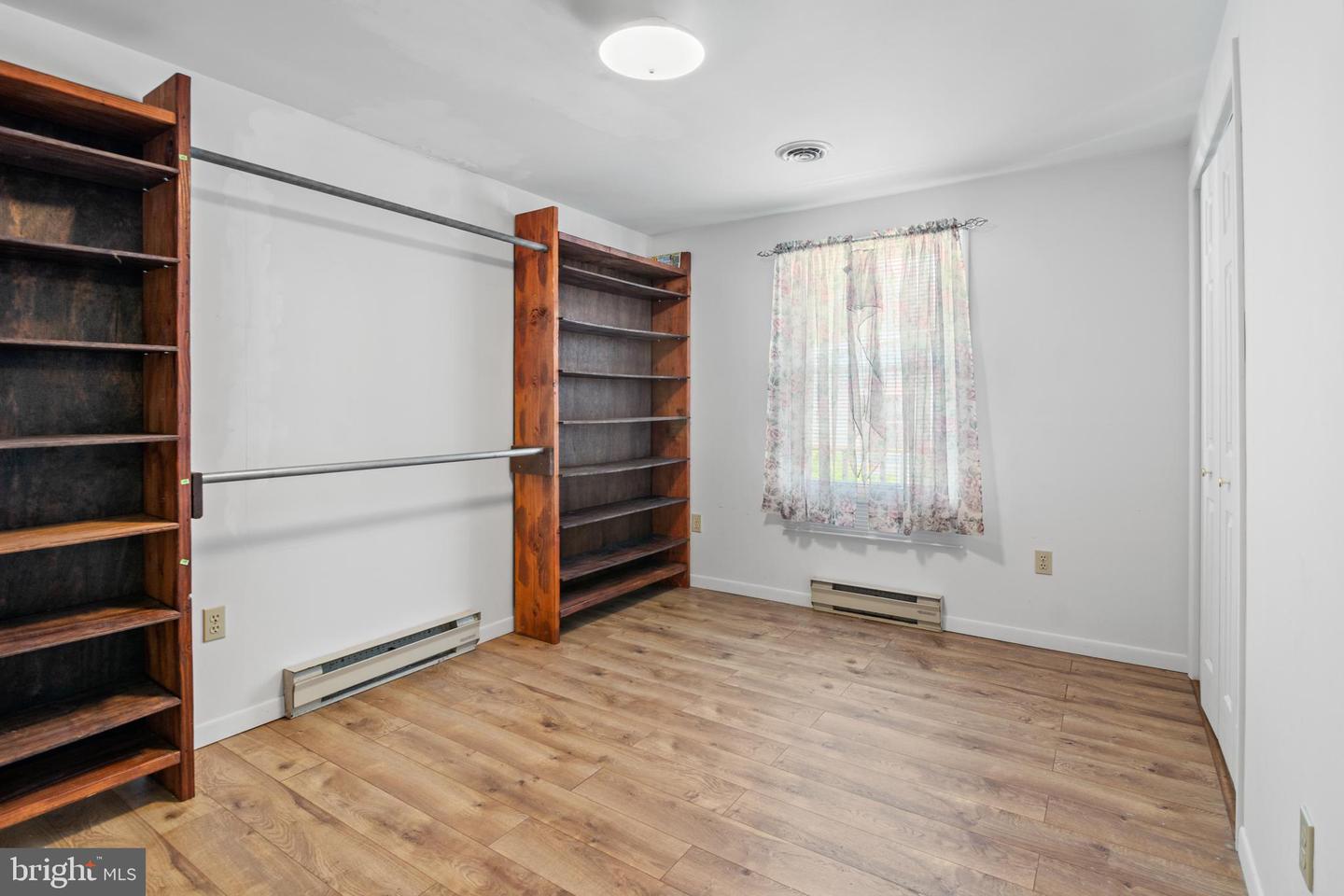 402 Delaware Ave Property Photo 29
