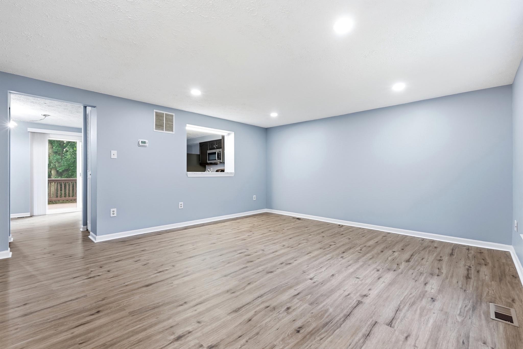 2013 Cedar Barn Way Property Photo 5