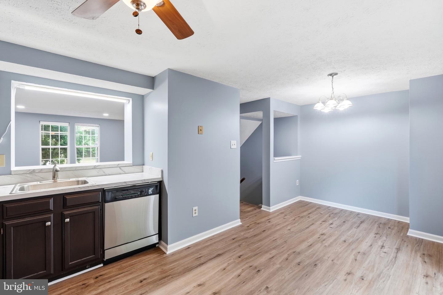 2013 Cedar Barn Way Property Photo 9