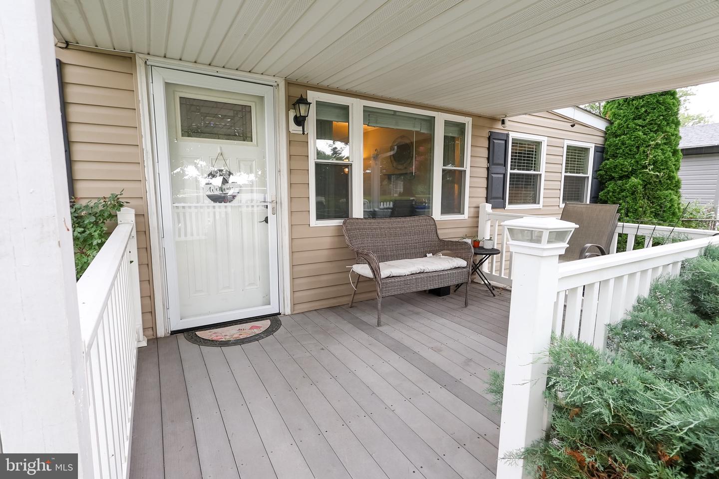 7636 Dunmanway Property Photo 5