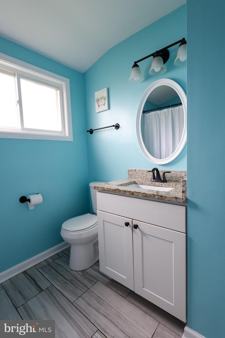 7636 Dunmanway Property Photo 14