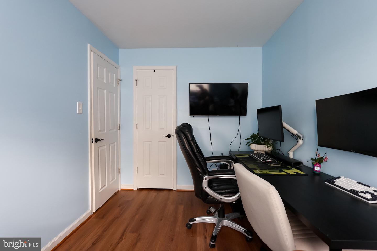 7636 Dunmanway Property Photo 15