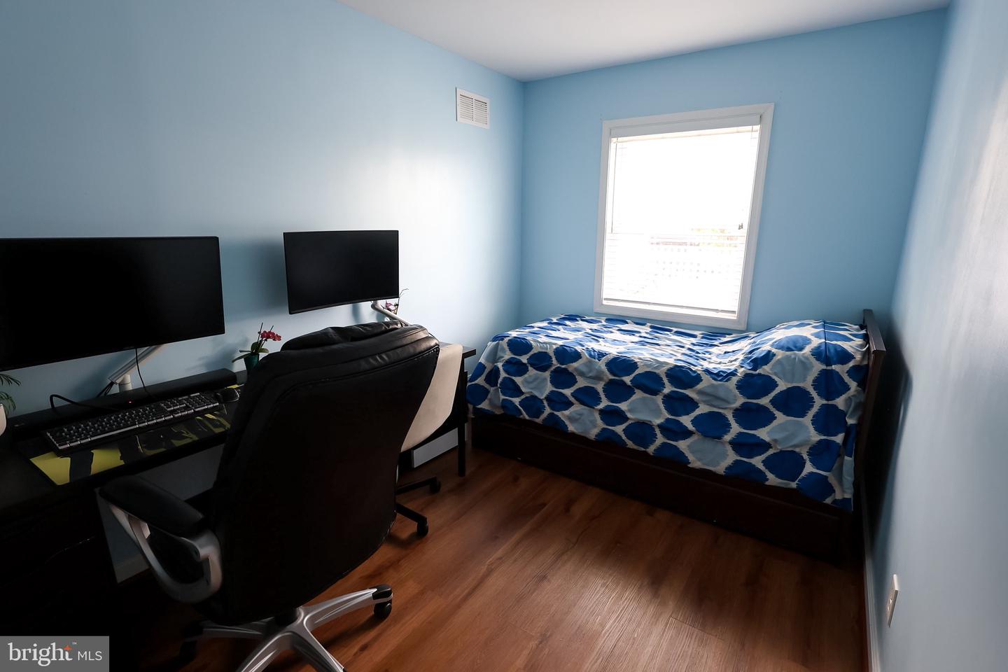7636 Dunmanway Property Photo 16