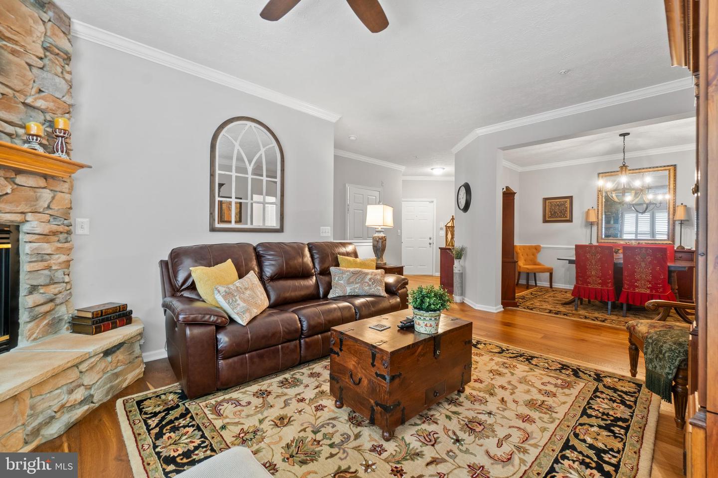 9501 Kingscroft Ter #h Property Photo 3
