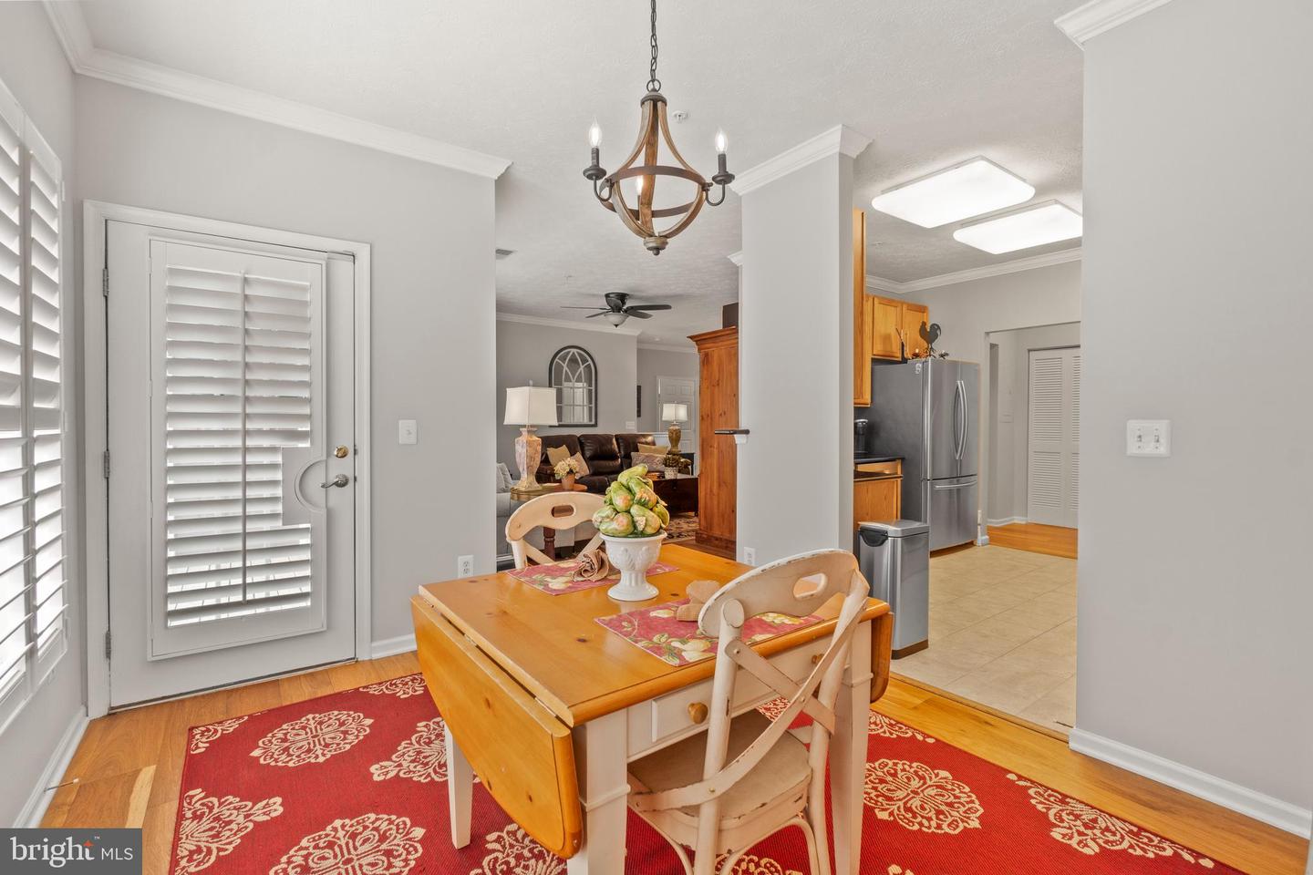 9501 Kingscroft Ter #h Property Photo 10