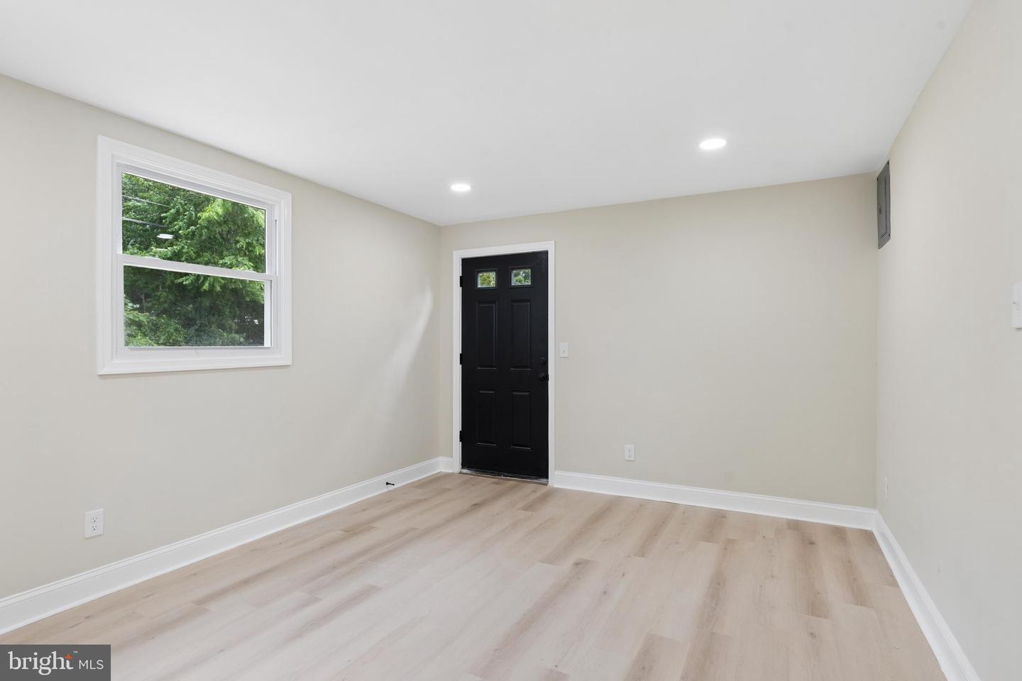 709 Templecliff Property Photo 14