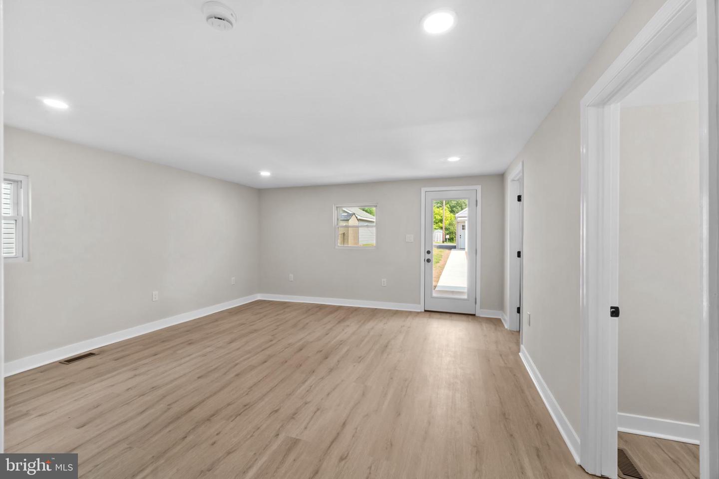 1510 Denton Rd Property Photo 9