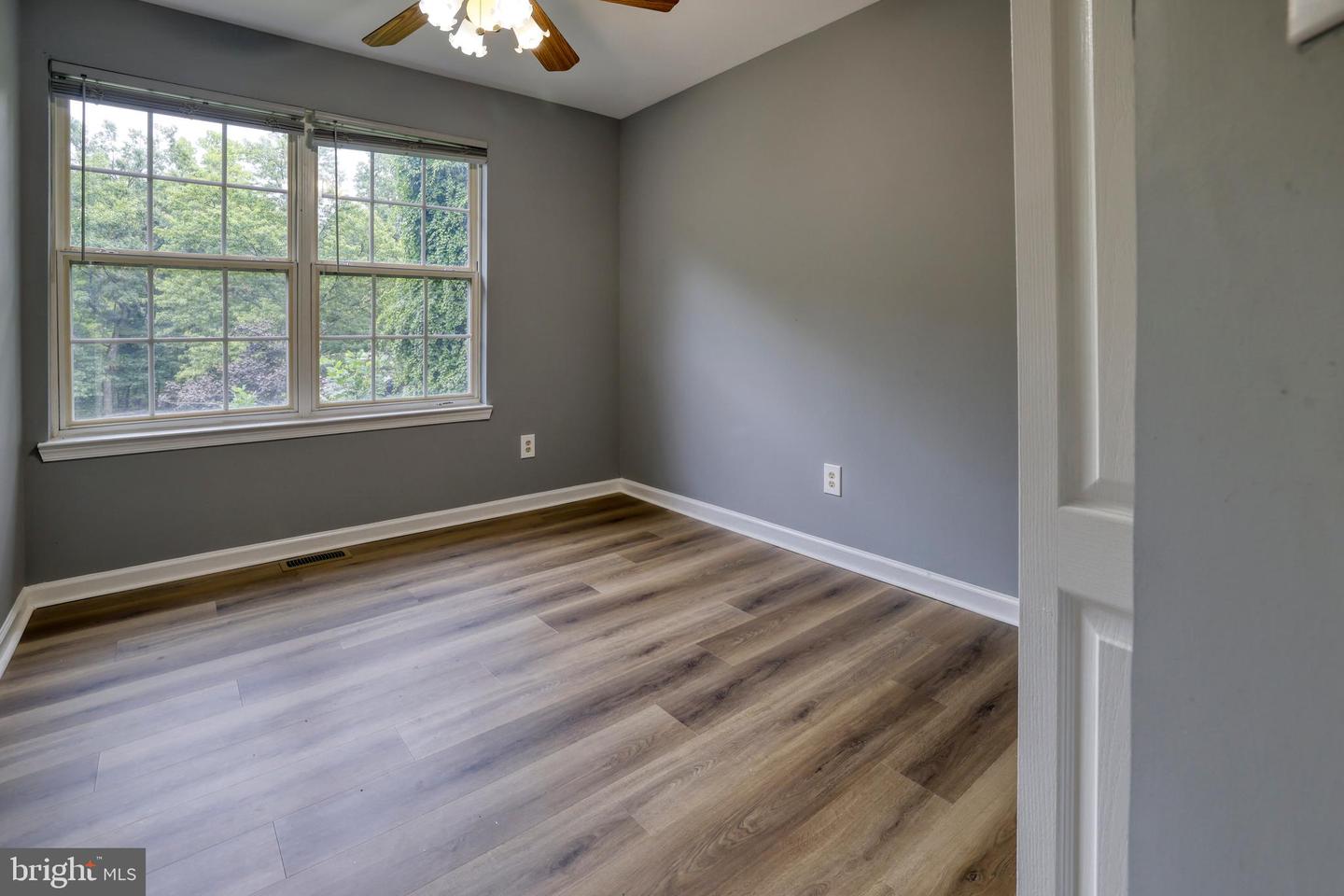30 Flaxleaf Ct Property Photo 18