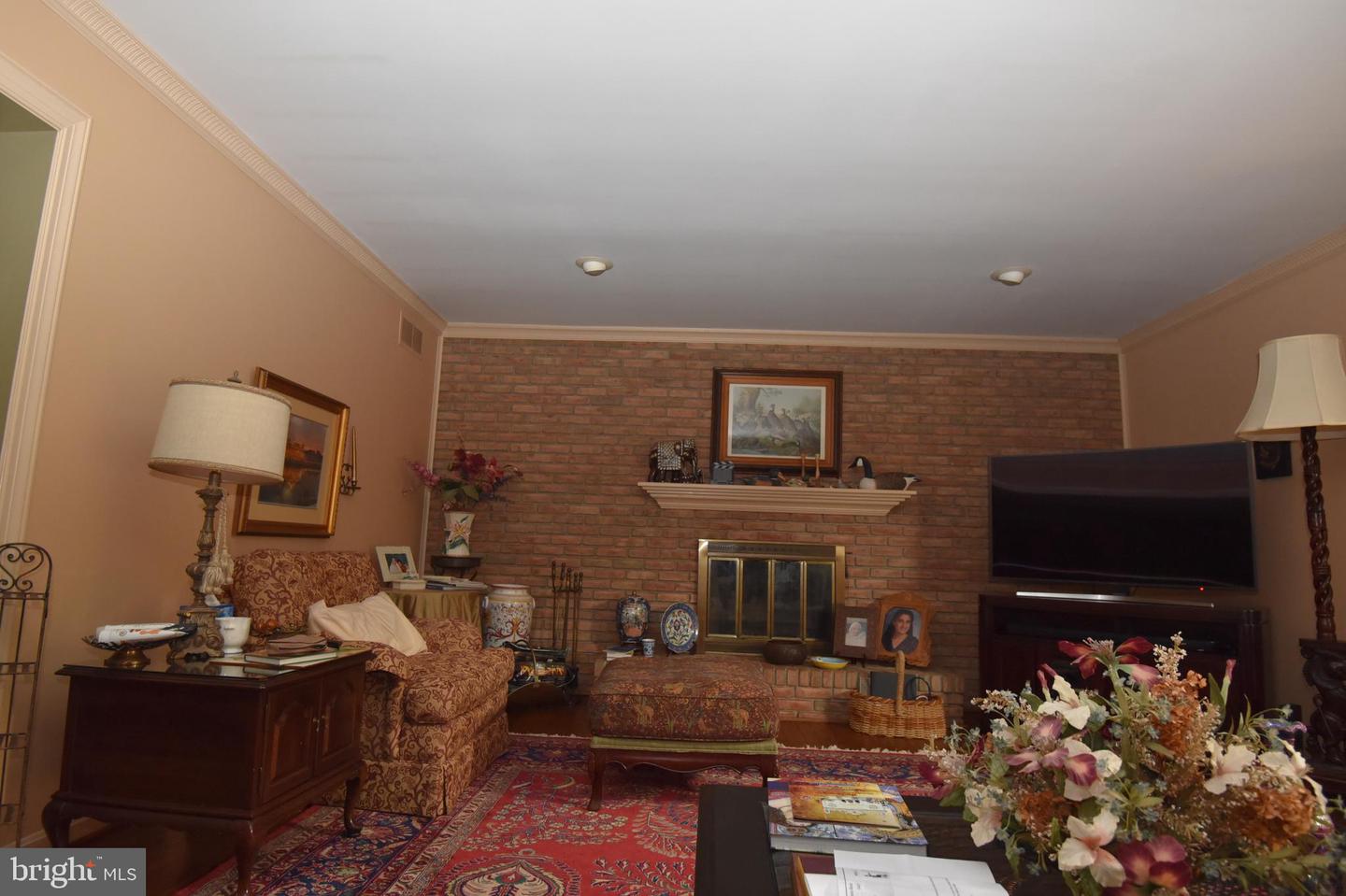 11202 Old Carriage Rd Property Photo 2