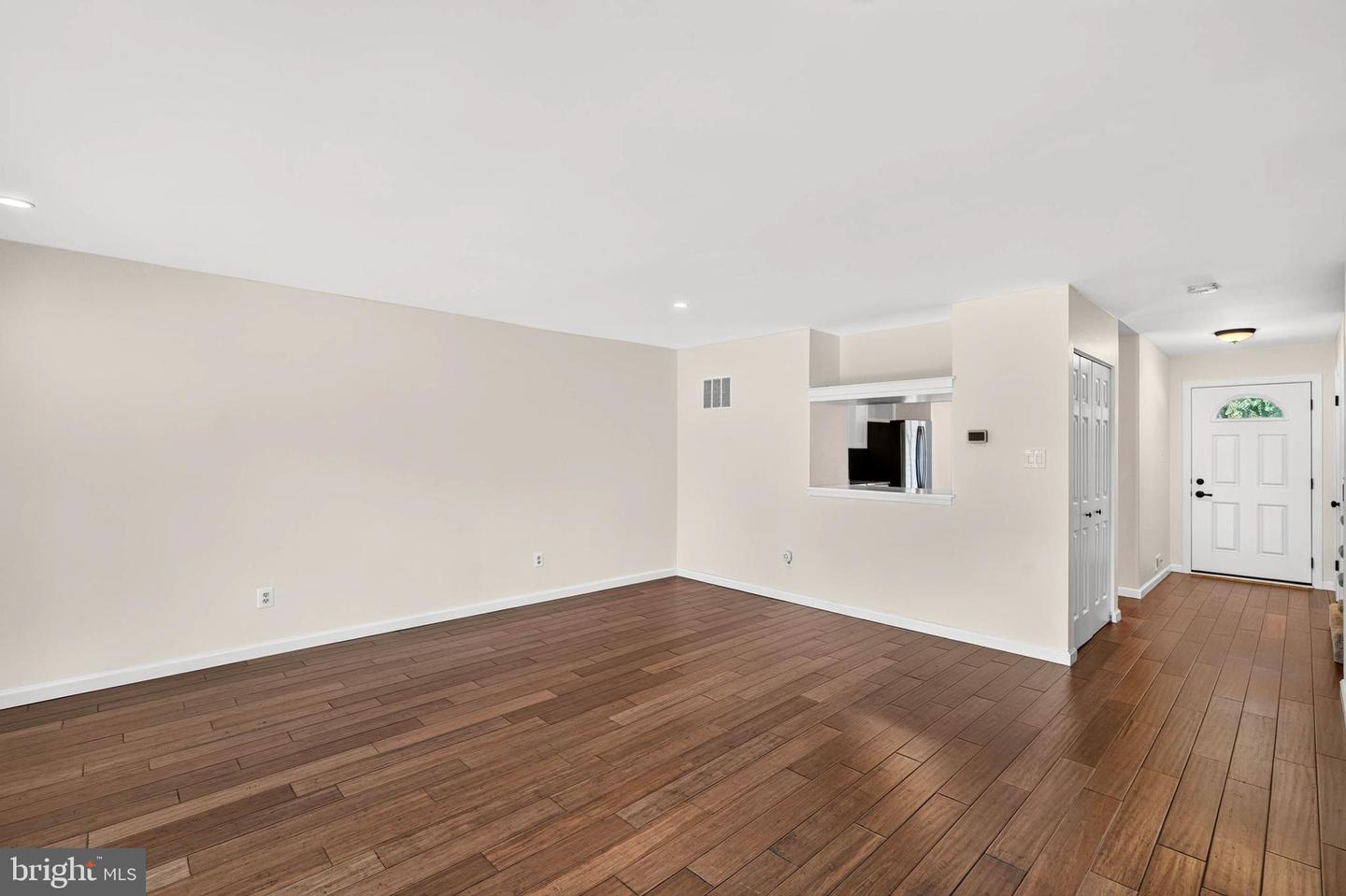 21 Far Corners Loop Property Photo 4