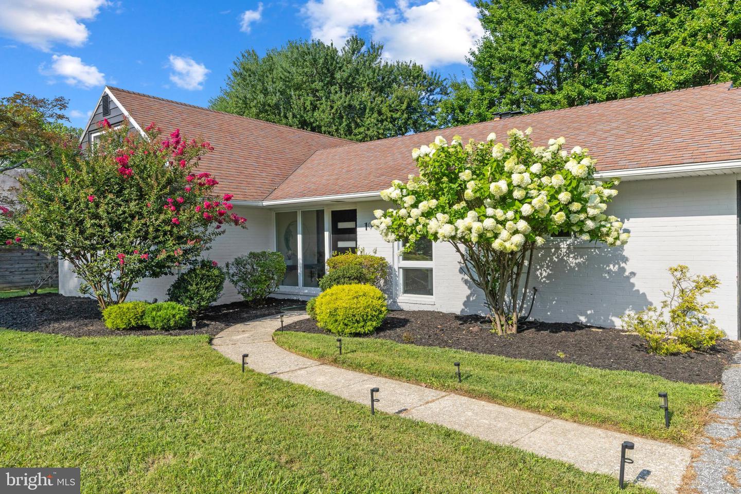 7900 Ivy Ln Property Photo 1
