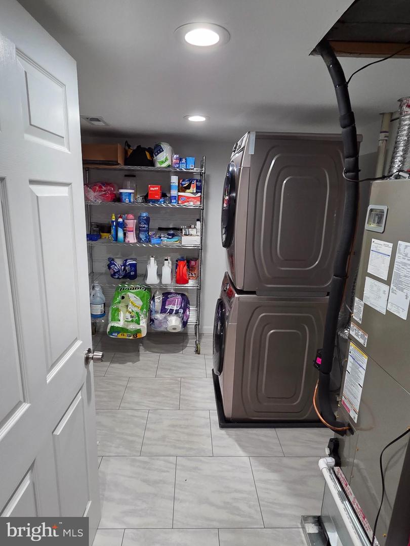 228 Oak Leaf Property Photo 39
