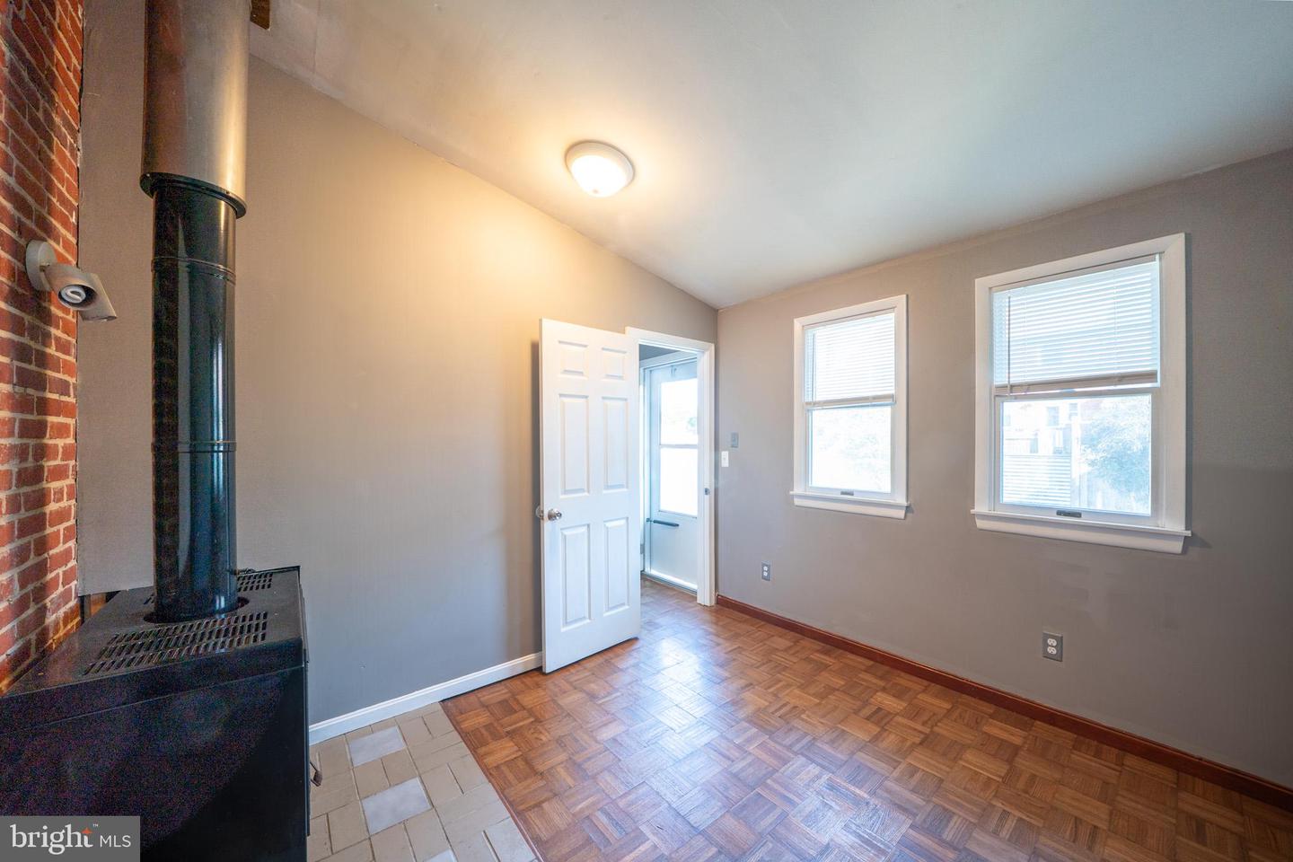 705 Eastshire Dr Property Photo 14