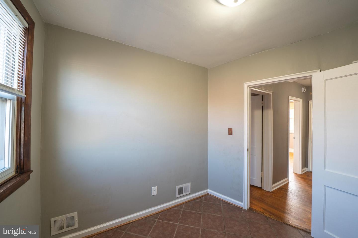 705 Eastshire Dr Property Photo 24