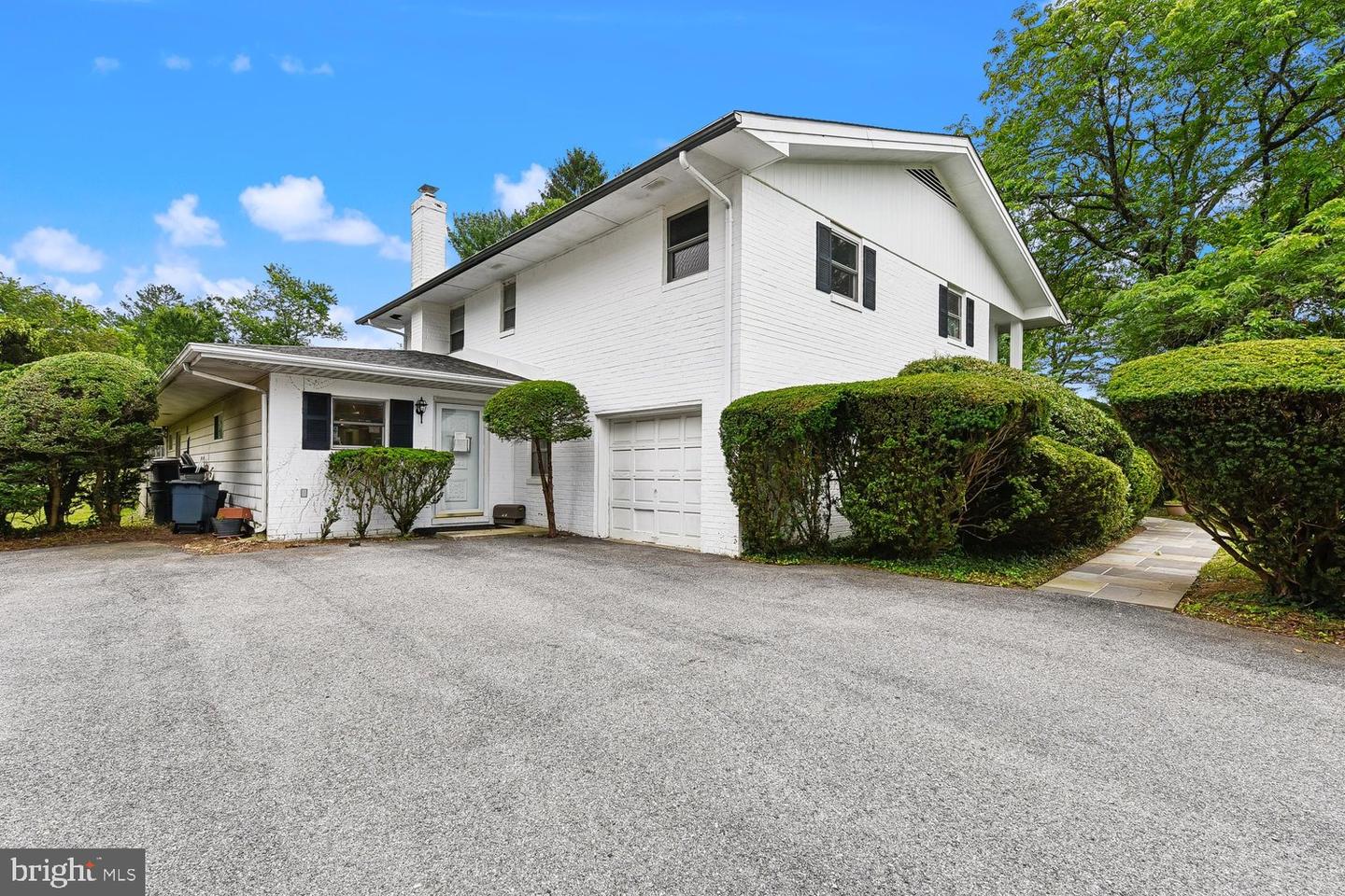 7933 STEVENSON RD Property Photo 1