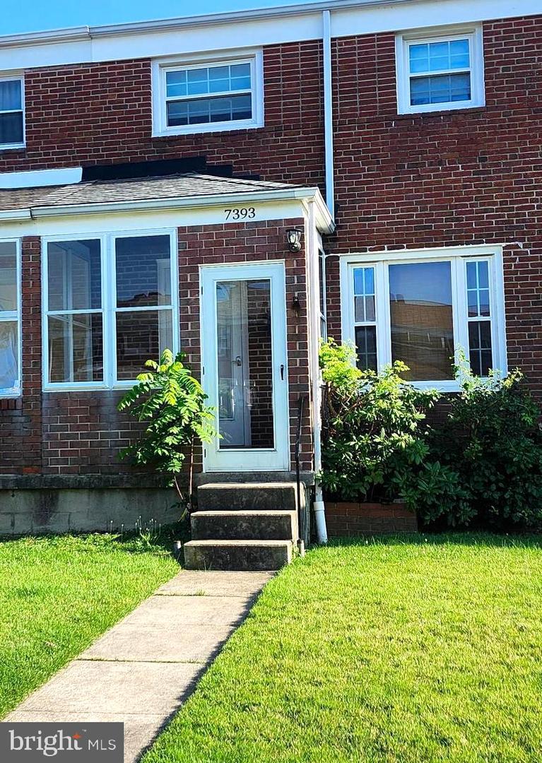 7393 Edsworth Rd Property Photo 1
