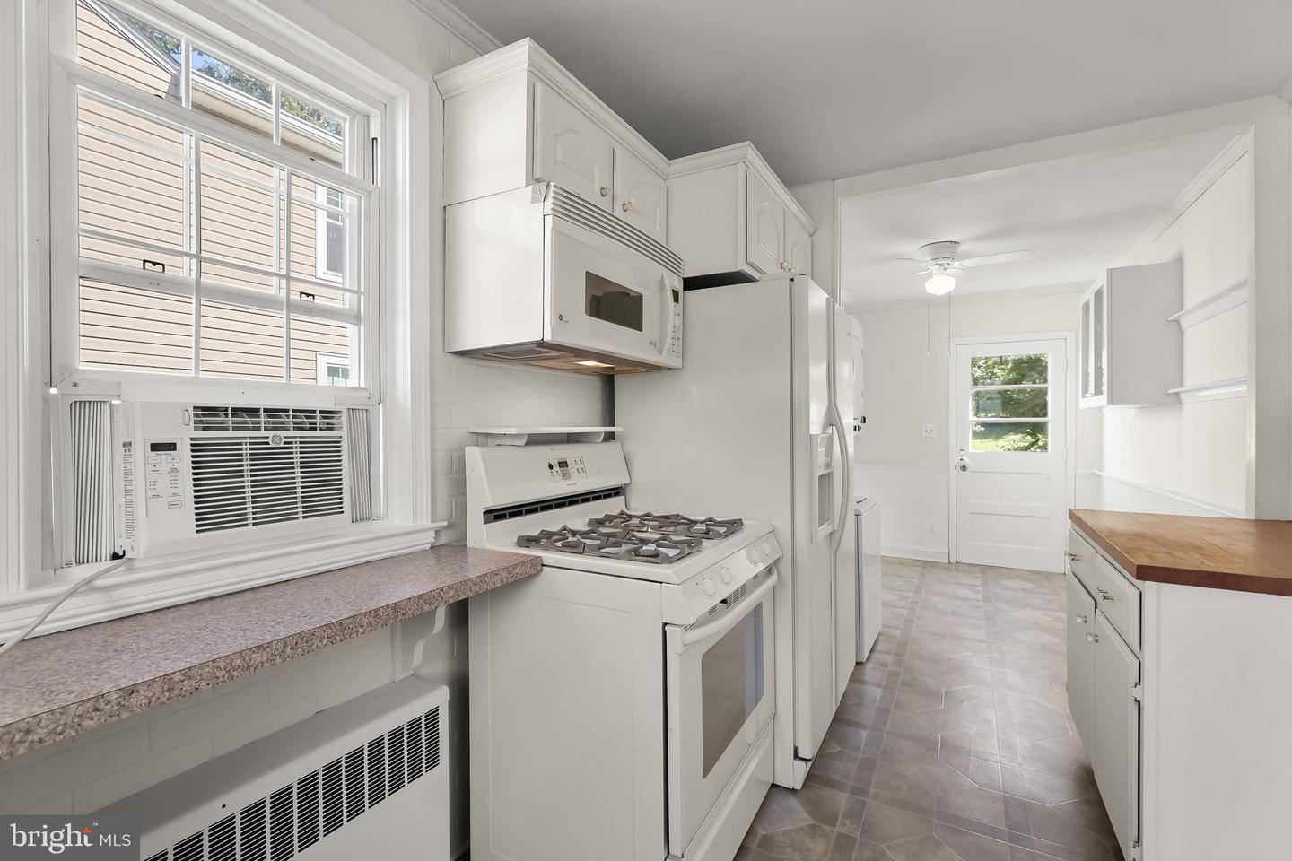 159 Sanford Ave Property Photo 14