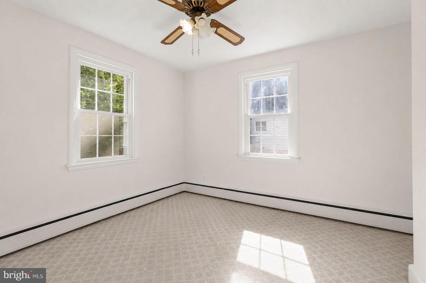 159 Sanford Ave Property Photo 17