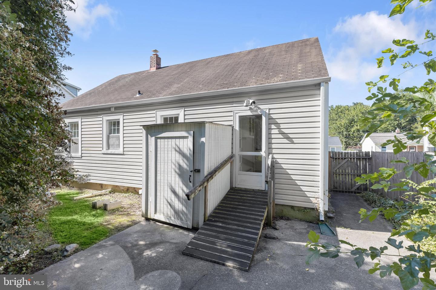 159 Sanford Ave Property Photo 27