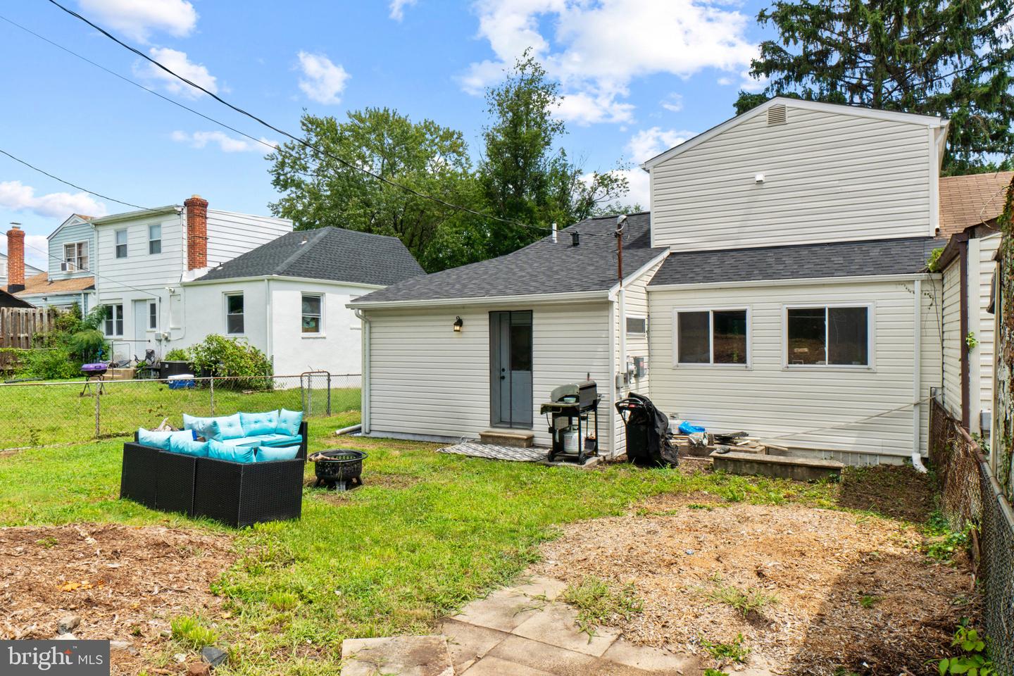 610 Meadow Rd Property Photo 29