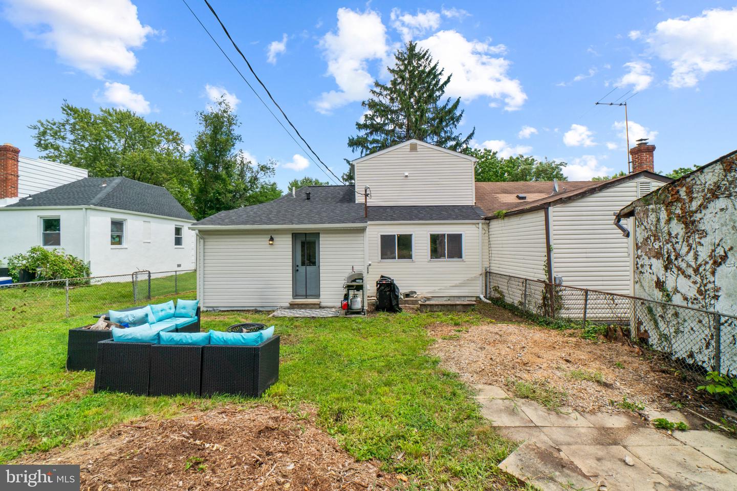 610 Meadow Rd Property Photo 30