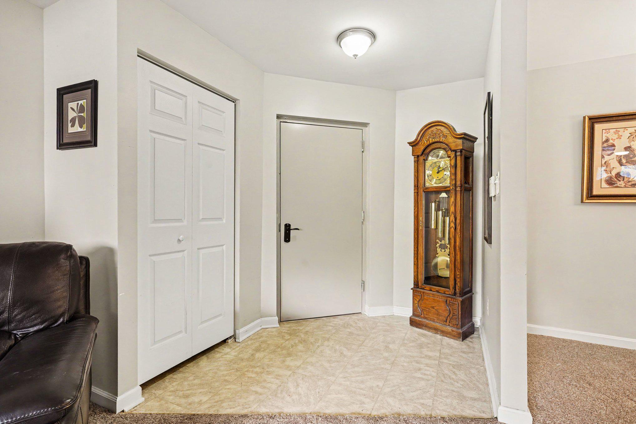 12 Juliet Ln #104 Property Photo 3