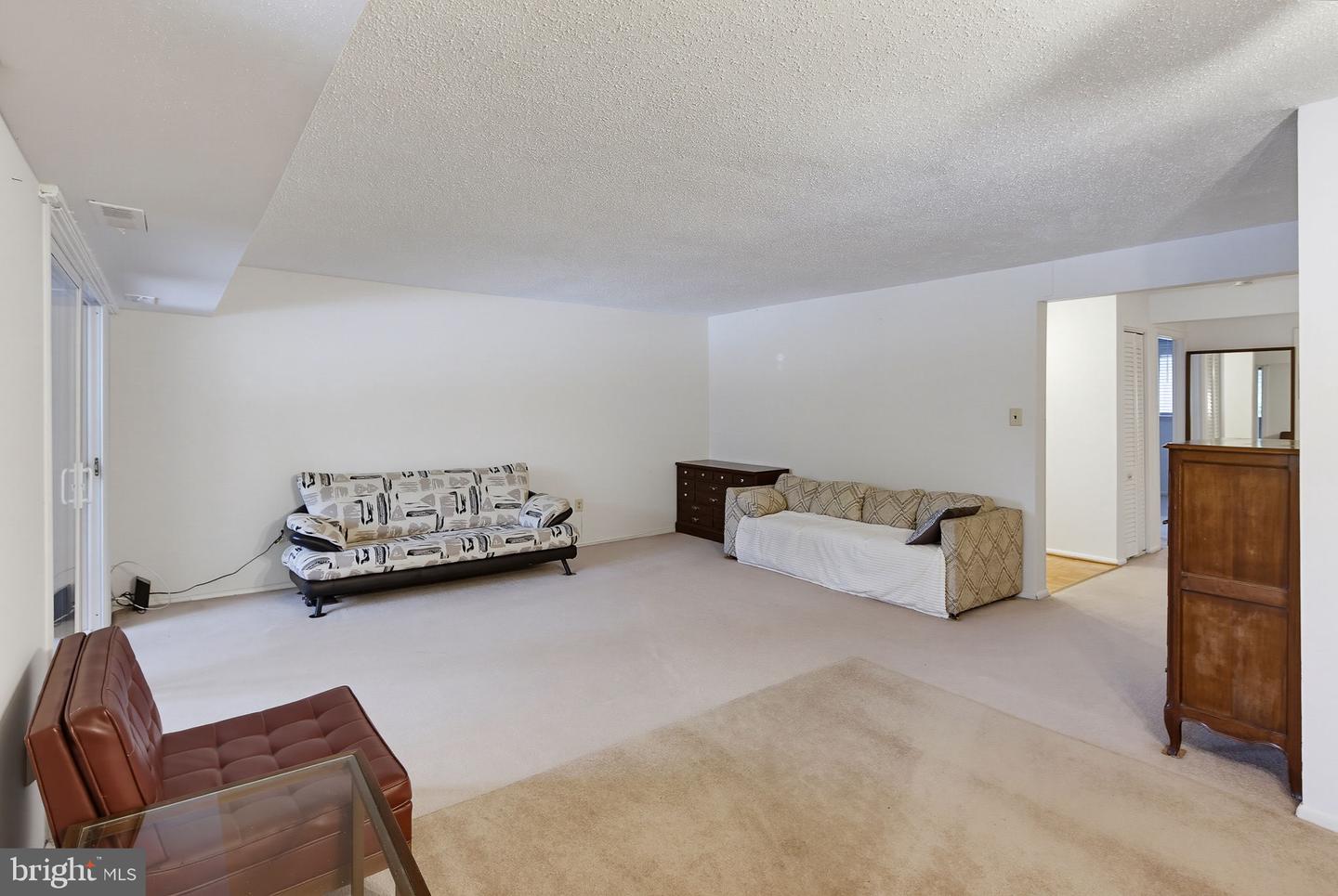 13 Suntop Ct #101 Property Photo 8