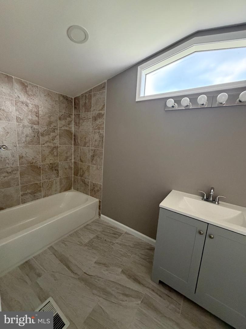 100 Lariat Rd Property Photo 6