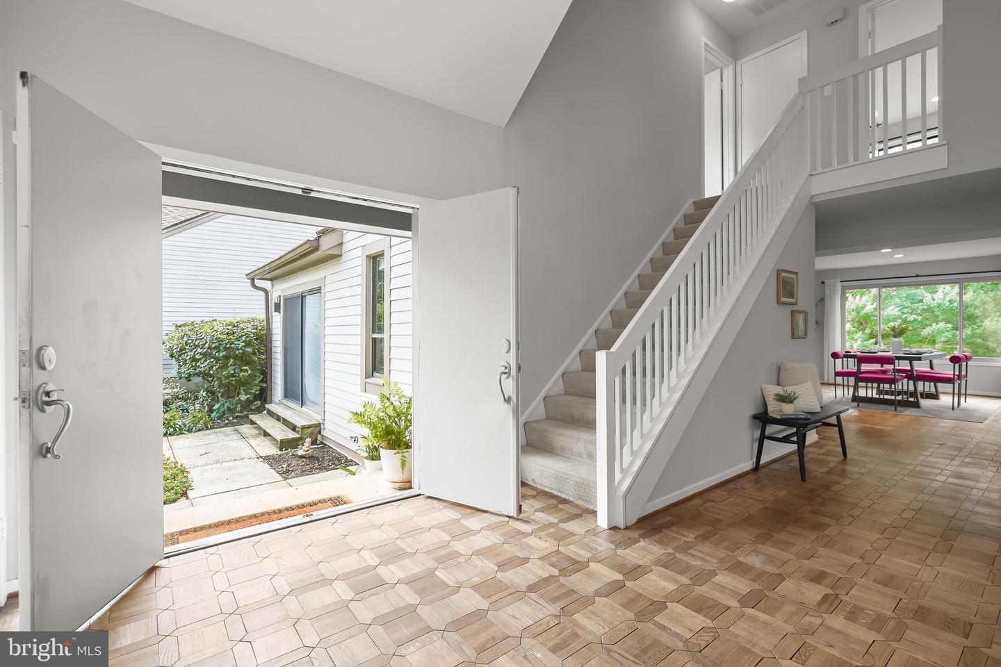 5 Whitebridge Ct #5 Property Photo 2