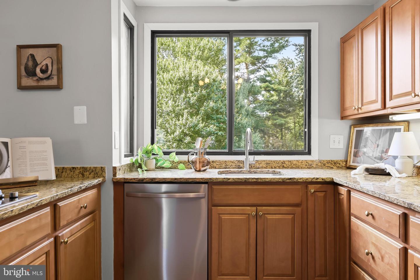 5 Whitebridge Ct #5 Property Photo 16