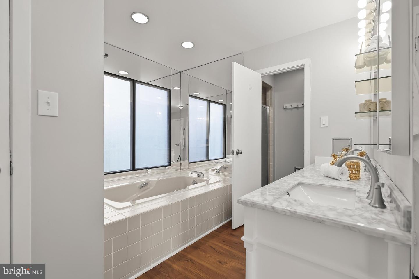 5 Whitebridge Ct #5 Property Photo 28