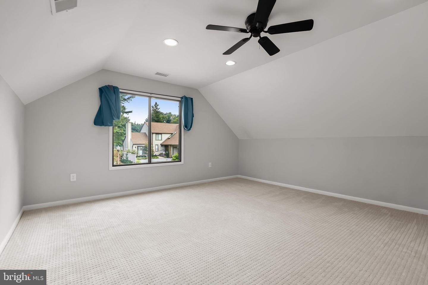 5 Whitebridge Ct #5 Property Photo 38