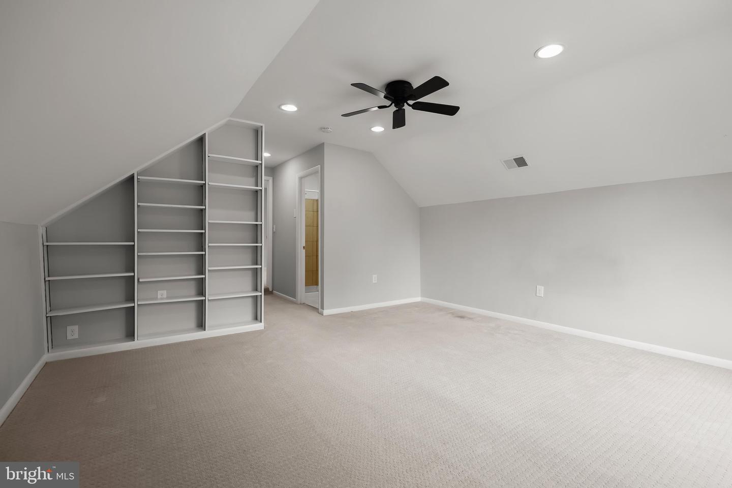 5 Whitebridge Ct #5 Property Photo 39