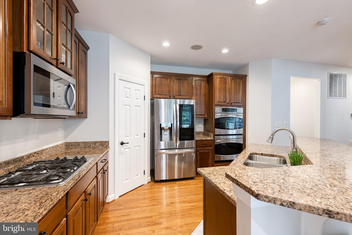 4431 Cross Brook Dr Property Photo 9