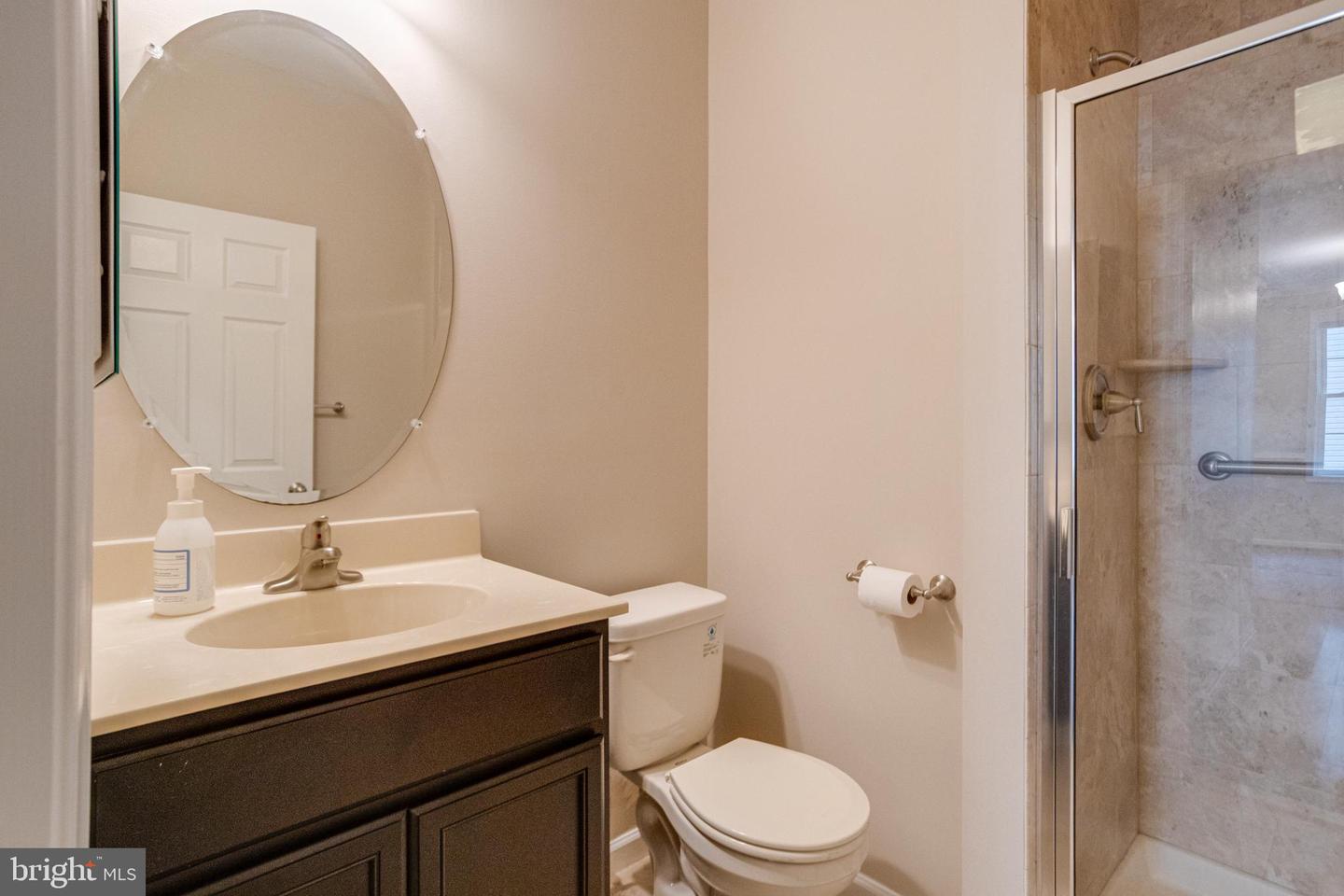 1236 Frances Pl Property Photo 27